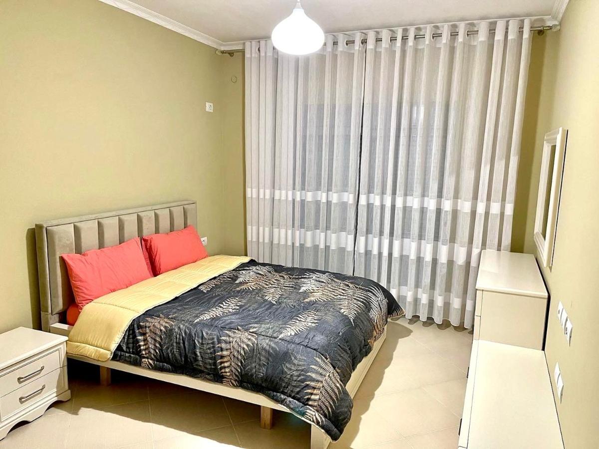 Hotel Queen Isabella Premium Vlorë Pokoj fotografie