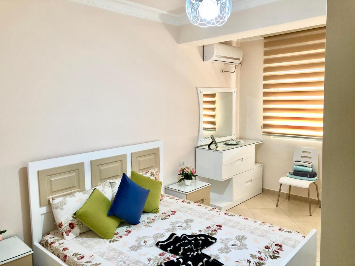 Hotel Queen Isabella Premium Vlorë Exteriér fotografie
