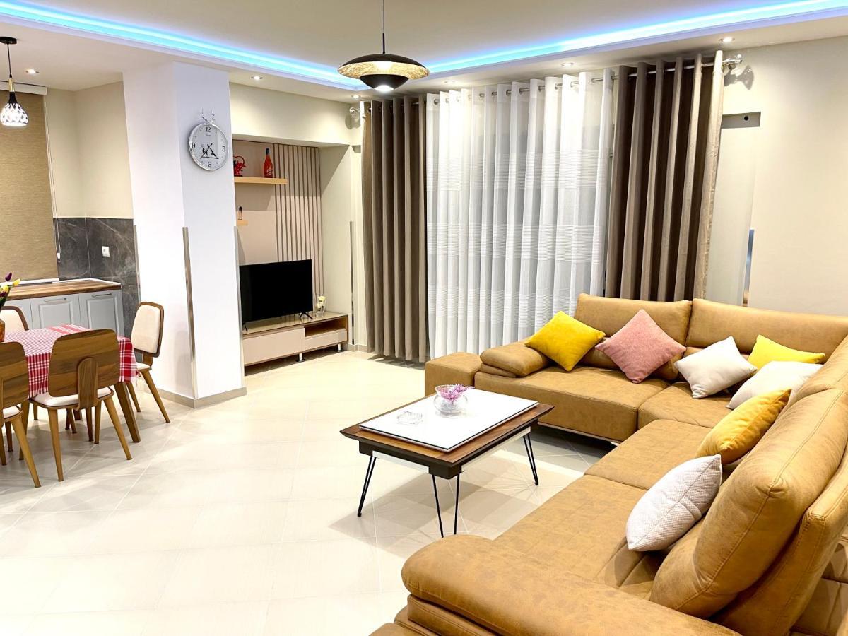 Hotel Queen Isabella Premium Vlorë Exteriér fotografie