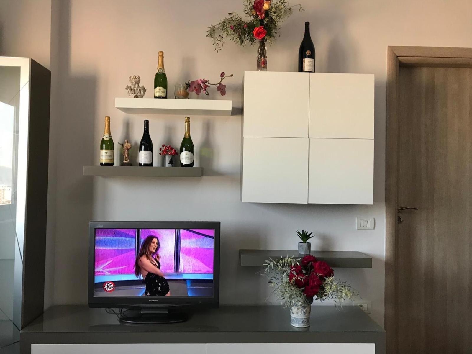 Hotel Queen Isabella Premium Vlorë Pokoj fotografie